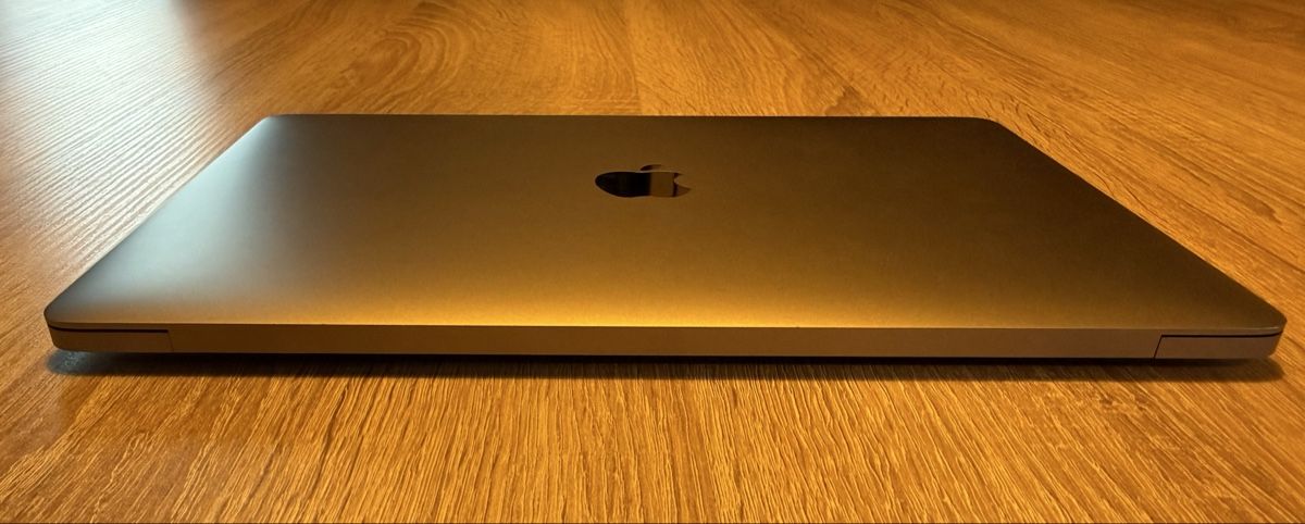 Apple Notebook: Macbook Pro 13.3 (2019) - US Keyboard – Usato da Zürich venduto da authenticmonkey 2