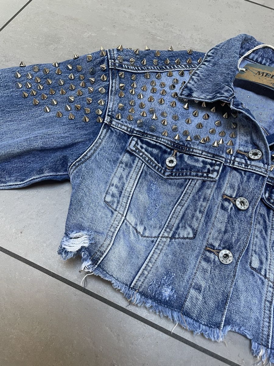 Giacche: Jeansjacke mit Nieten – Nuovo (secondo la descrizione) da Sigriswil venduto da ck56 6