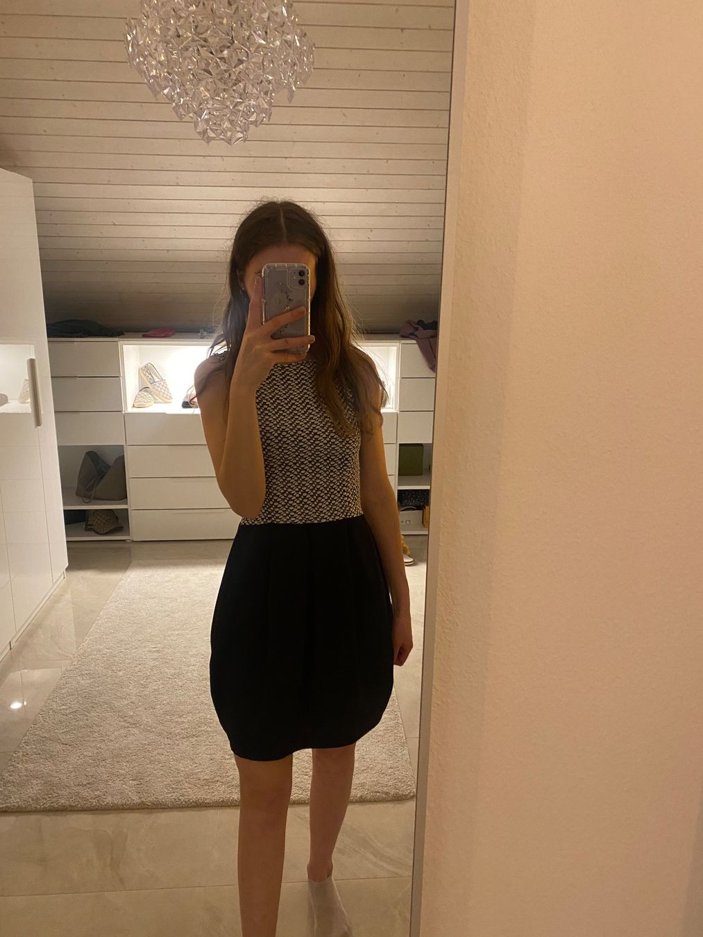 Vestiti: Kleid in Schwarz Weiss (Gr. S oder M) – Usato da Merenschwand venduto da R-R-R