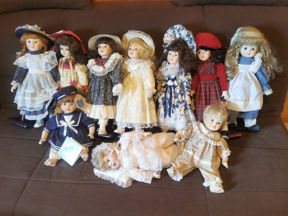 POUPEE DE COLLECTION EN PORCELAINE 40cm très bon états