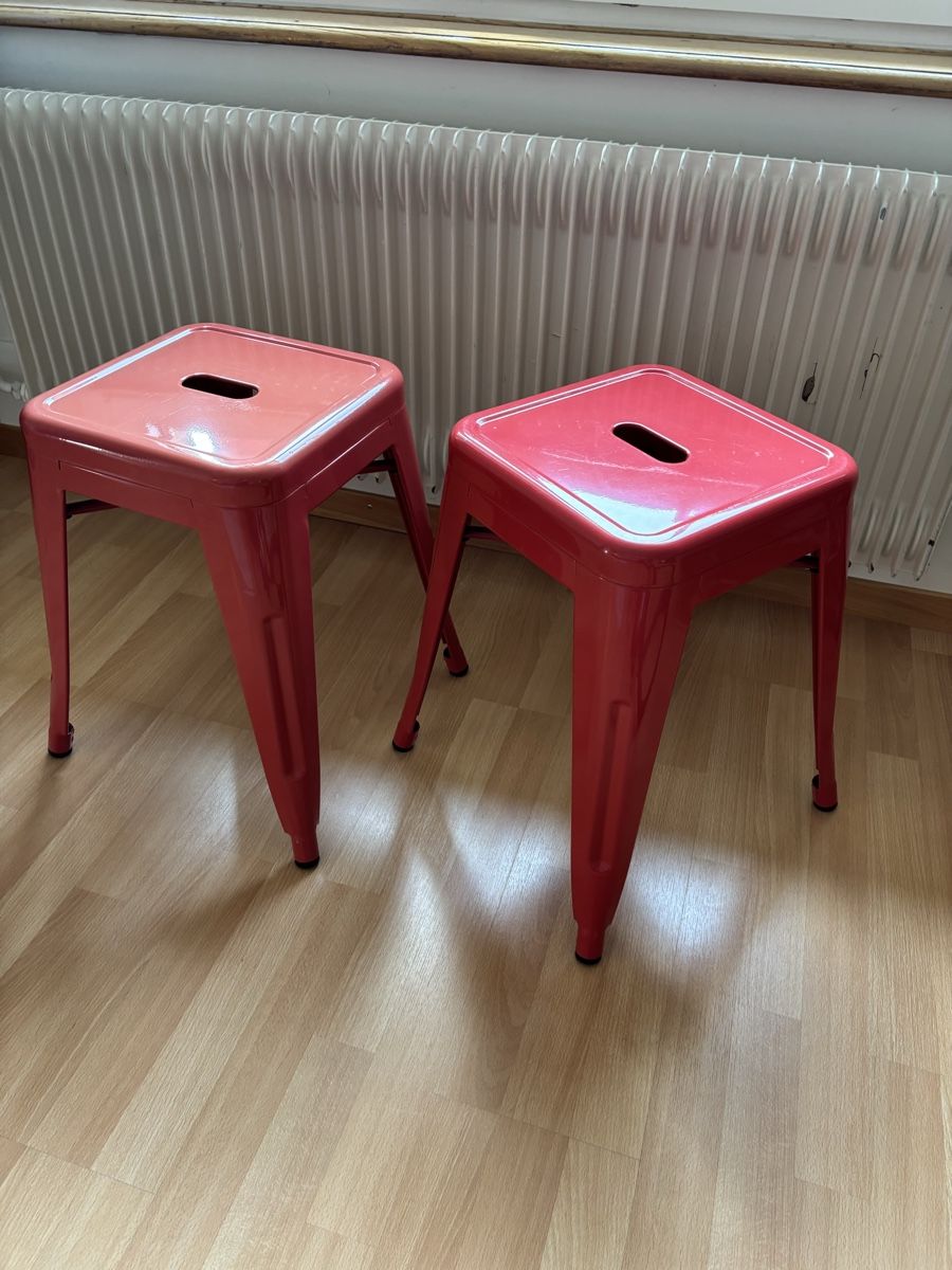 Hocker: 2 Metallhocker rot – Gebraucht aus Bern von wisemagpie 9