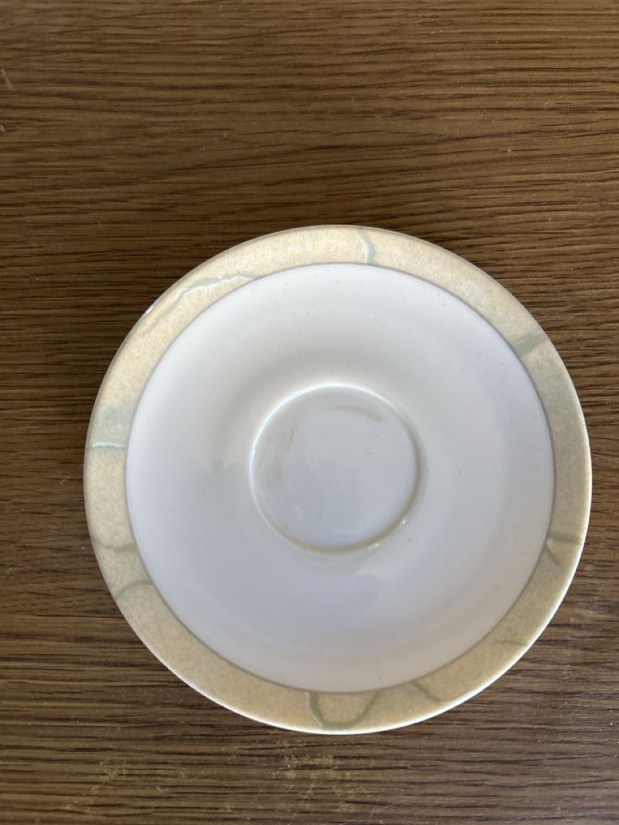 Services de table: 32 Kaffetassen + Teller – D'occasion à Oetwil a.d. Limmat par tobbra 2