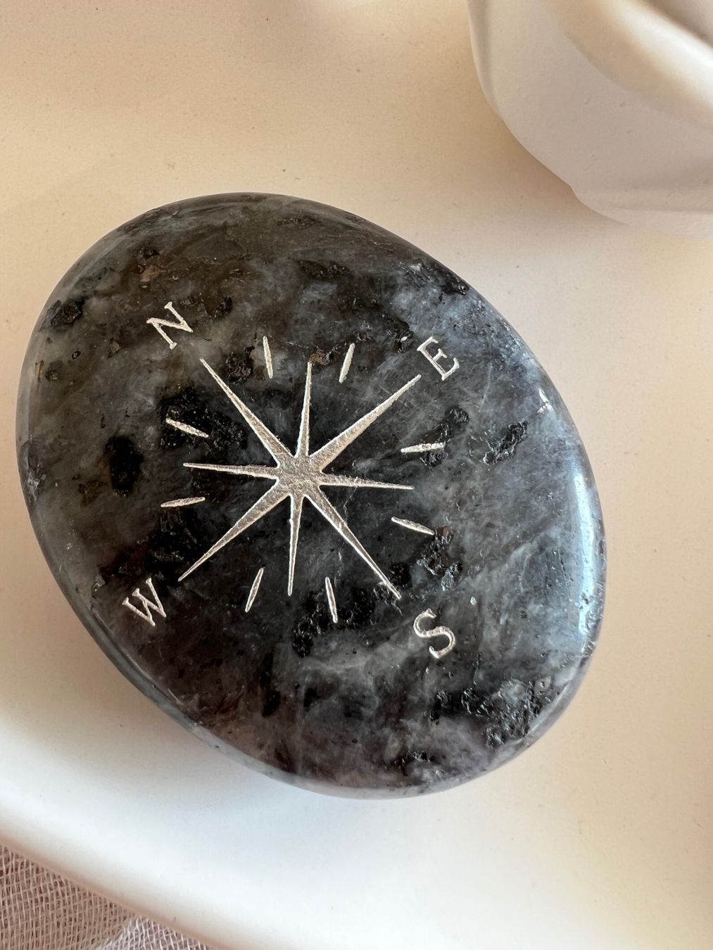 Minerali & Pietre curative: Pierre de labradorite avec boussole – Nuovo (secondo la descrizione) da Pully venduto da sunaddict 1
