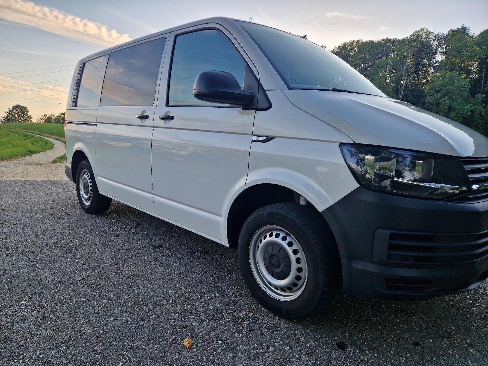 VW Veicoli commerciali: VW T6 Kastenwagen weiss – Usato da Rumisberg venduto da Synchro 1