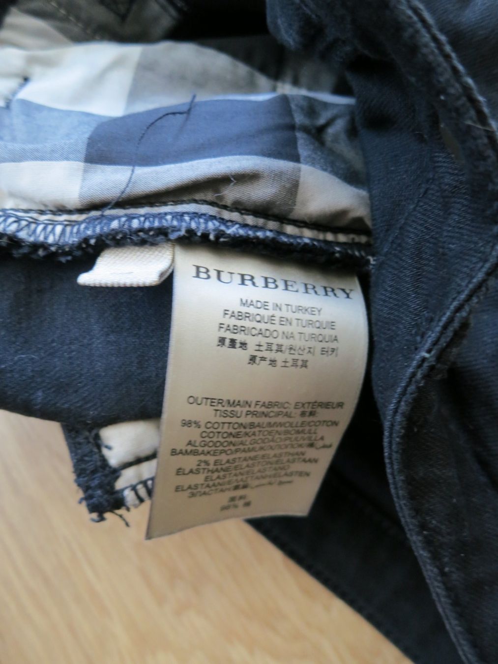 Burberry Hosen: Hose von Burberry Gr. 34/36 / Original – Neu (gemäss Beschreibung) aus Olten von Lilafarben 6
