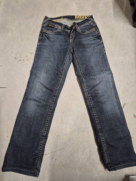 Jeans: Rocker Jeans Damen – Usato da Oberbüren venduto da sil_xzt2