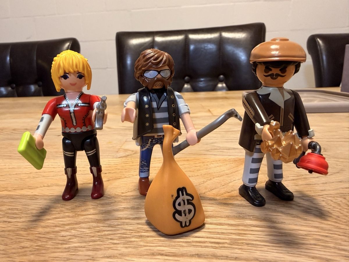 Playmobil Giocattoli: Playmobil Gangstertrio – Usato da Zürich venduto da amicitia_77 2