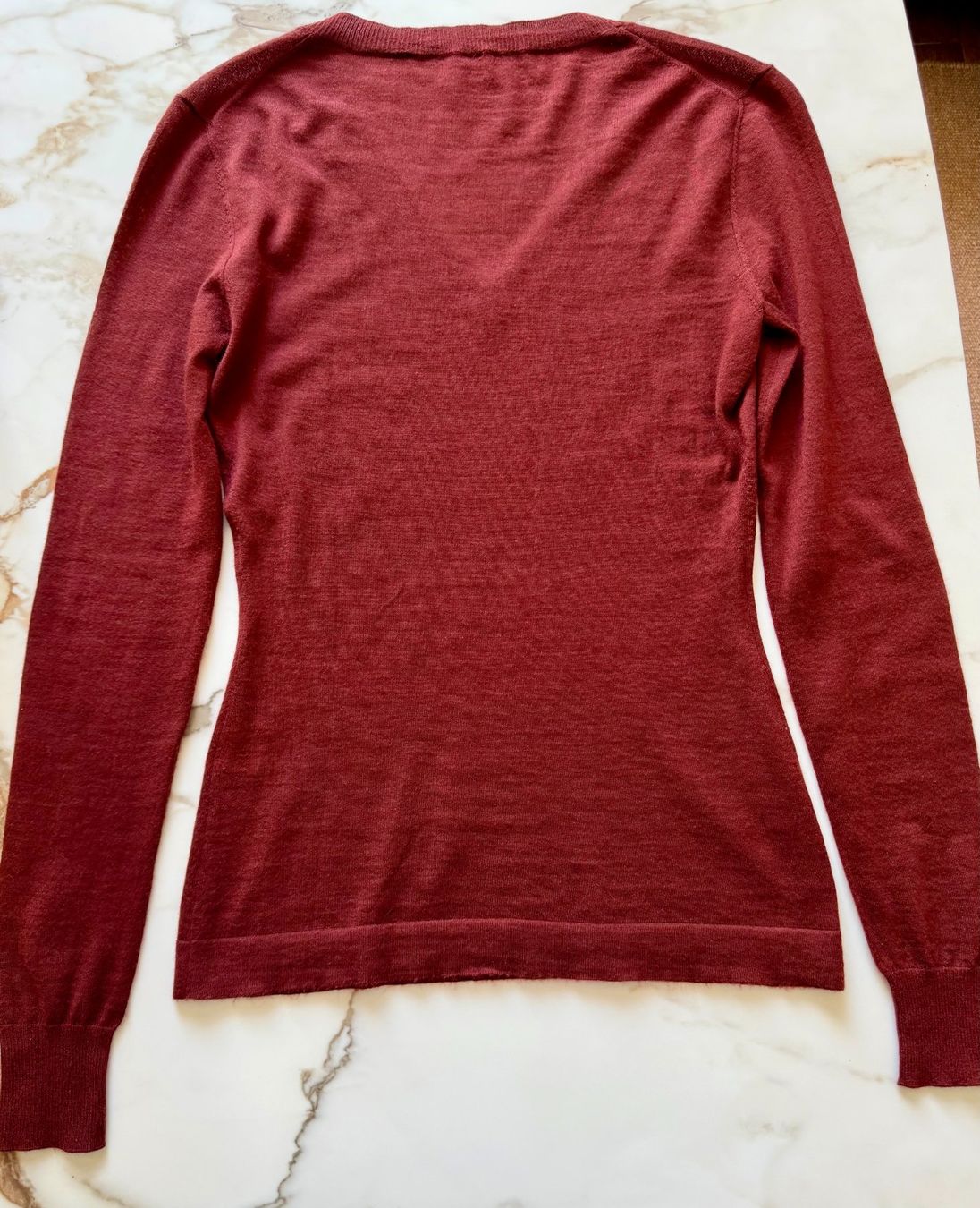 Hermès Pulls & Sweat-shirts: Pull col V cachemire Hermès – D'occasion à Basel par BradPeeters 2