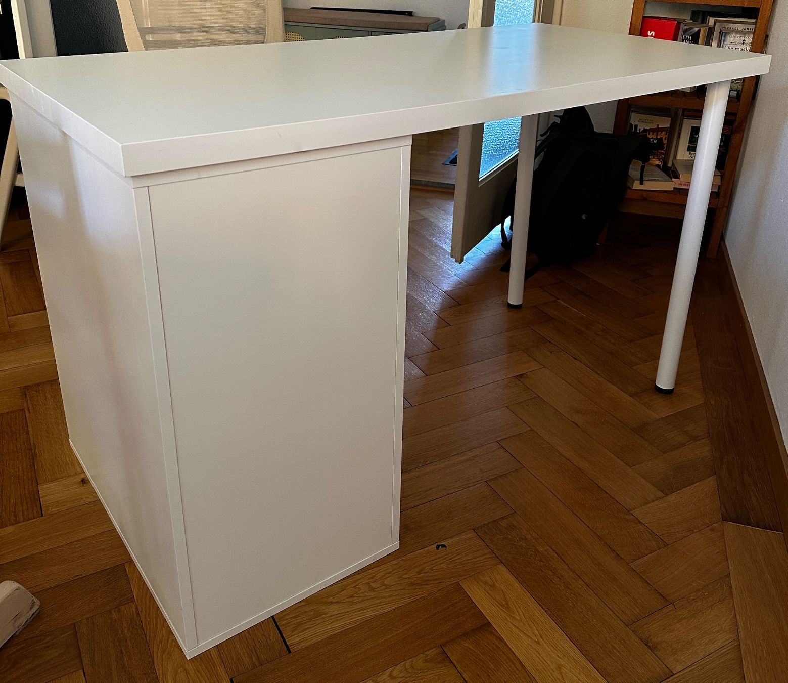 Ikea Scrivanie: Schreibtisch weiss mit Schubladen – Usato da Zürich venduto da Kaimark 2