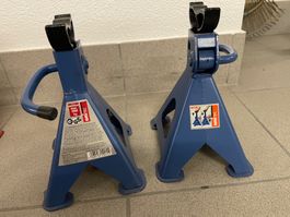 2 Unterstellböcke