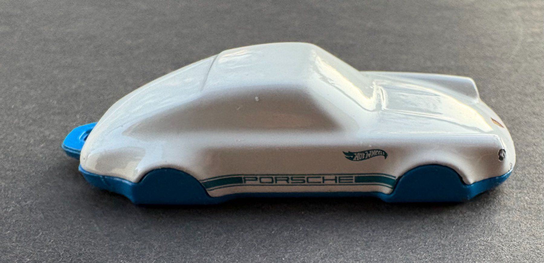 Hot Wheels Modellini d'auto: HOT WHEELS PORSCHE 911 CARRERA – Usato da Ostermundigen venduto da crazy-horse-1840 3
