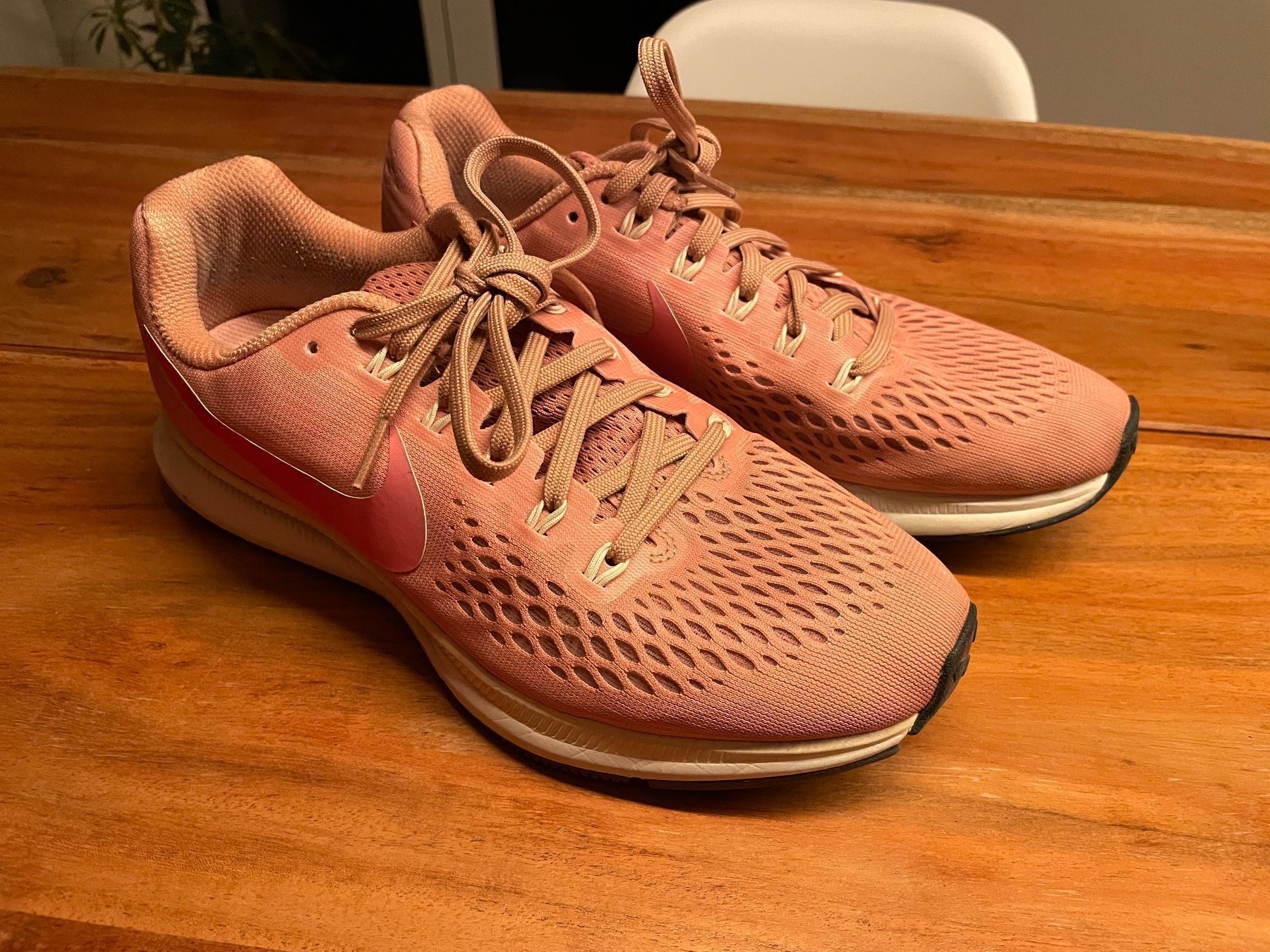 Herrenschuhe: Nike Schuhe 41 – Gebraucht aus Känerkinden von higiwil