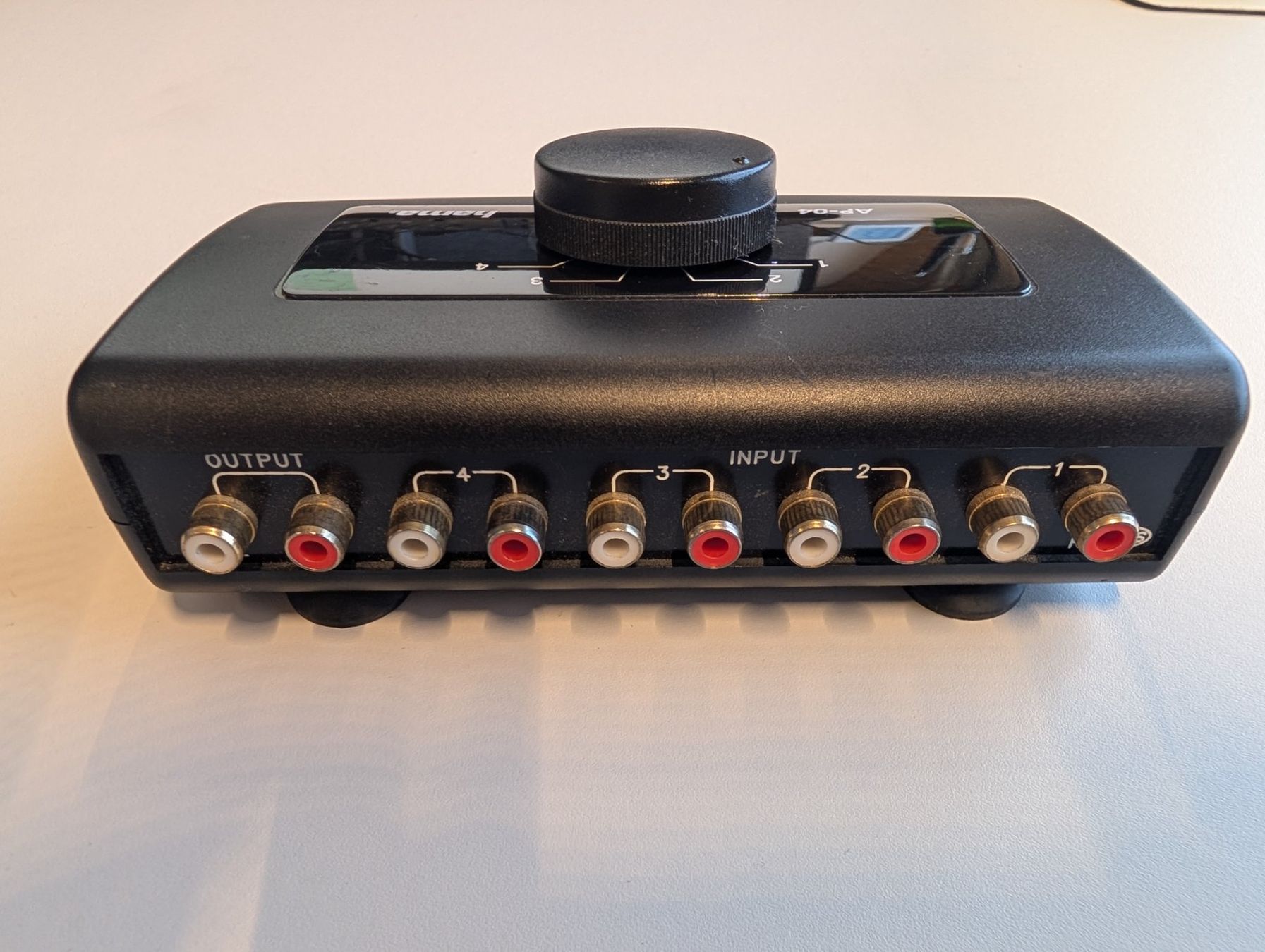 Cinch / RCA Umschalter Hama AP-04 - 4 Eingänge (Stereo) (Gebraucht) in ...