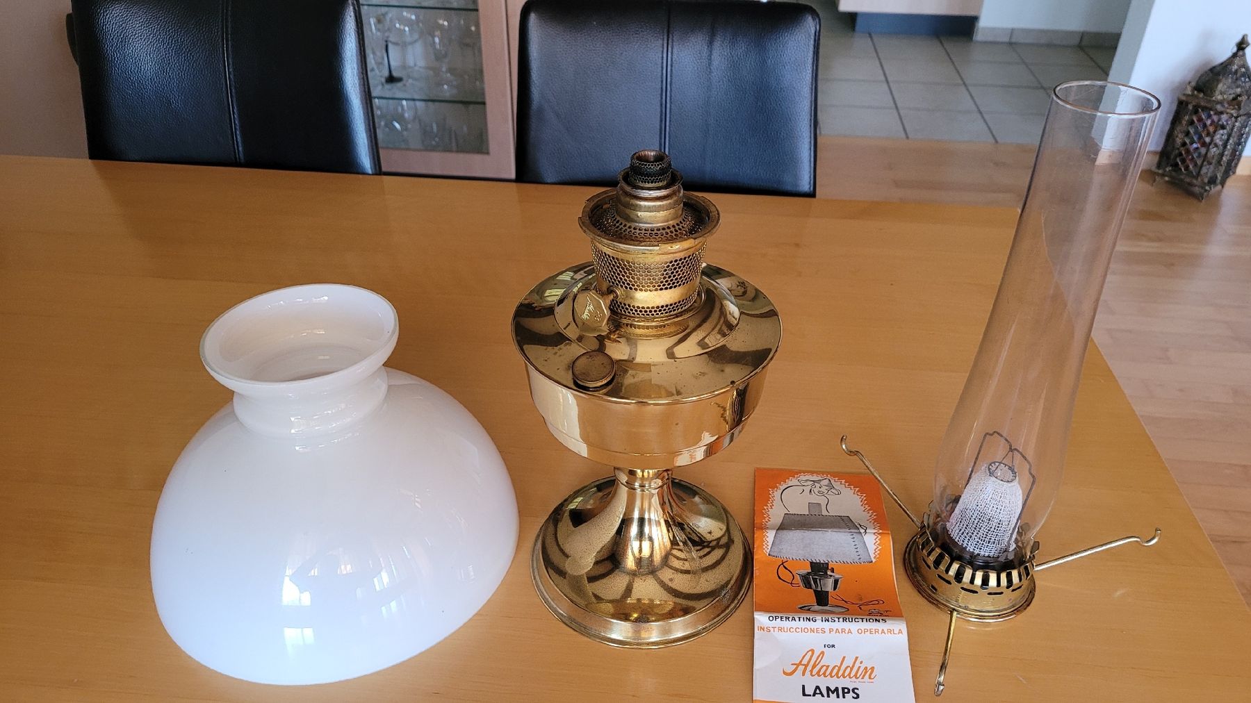 Lampen: Aladdin Petrollampe – Gebraucht aus Kirchdorf BE von Swiss-Pickers 2