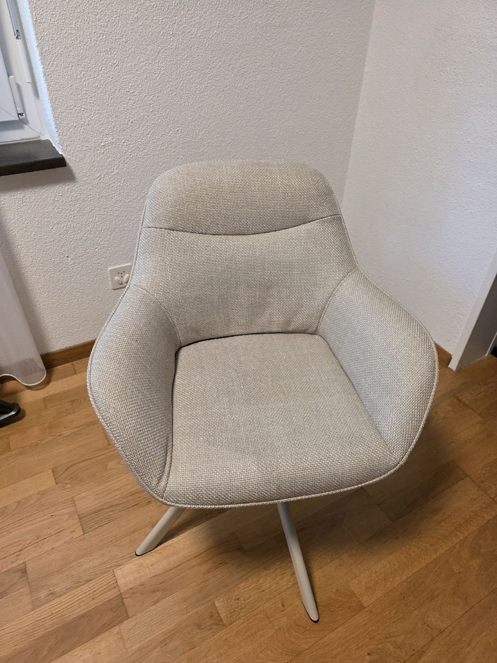 Chaises: 2x beige Esszimmerstühle – Neuf (Voir description) à Lenzburg par Nick.21