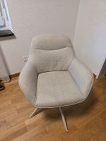 2x beige Esszimmerstühle