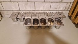 13 Einsätze Behälter Gastro Norm 1/9  und 8 Deckel.