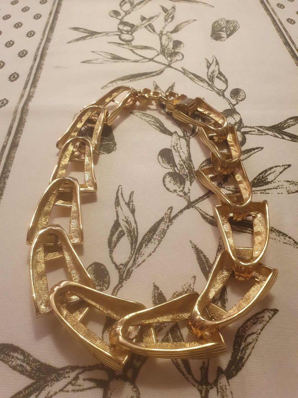 Givenchy Ketten: Givenchy collier vintage – Gebraucht aus Genève von GenevaLuxury 2