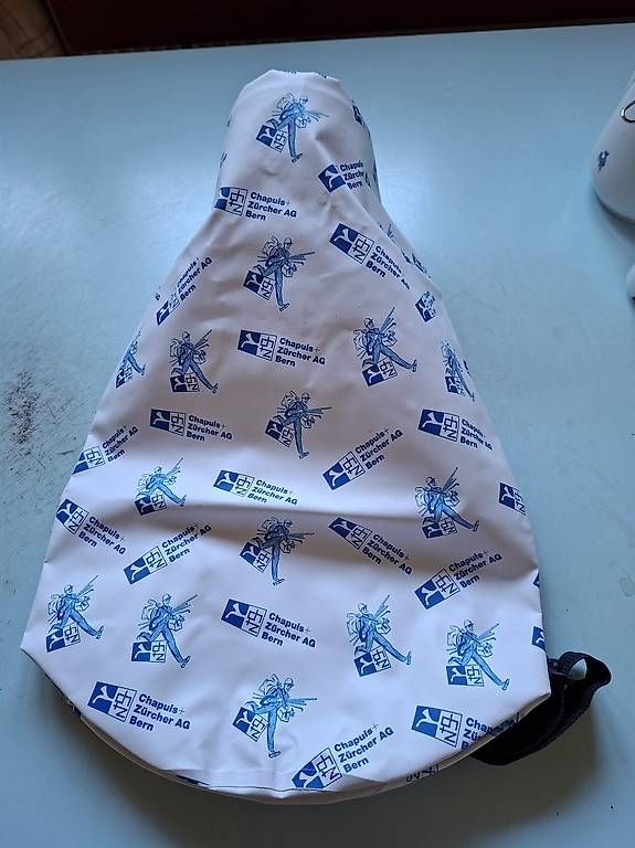 Rucksäcke: Wasserfester Rucksack 30 Liter zu verkaufen. – Neu (gemäss Beschreibung) aus Meikirch von chrigeli06 4