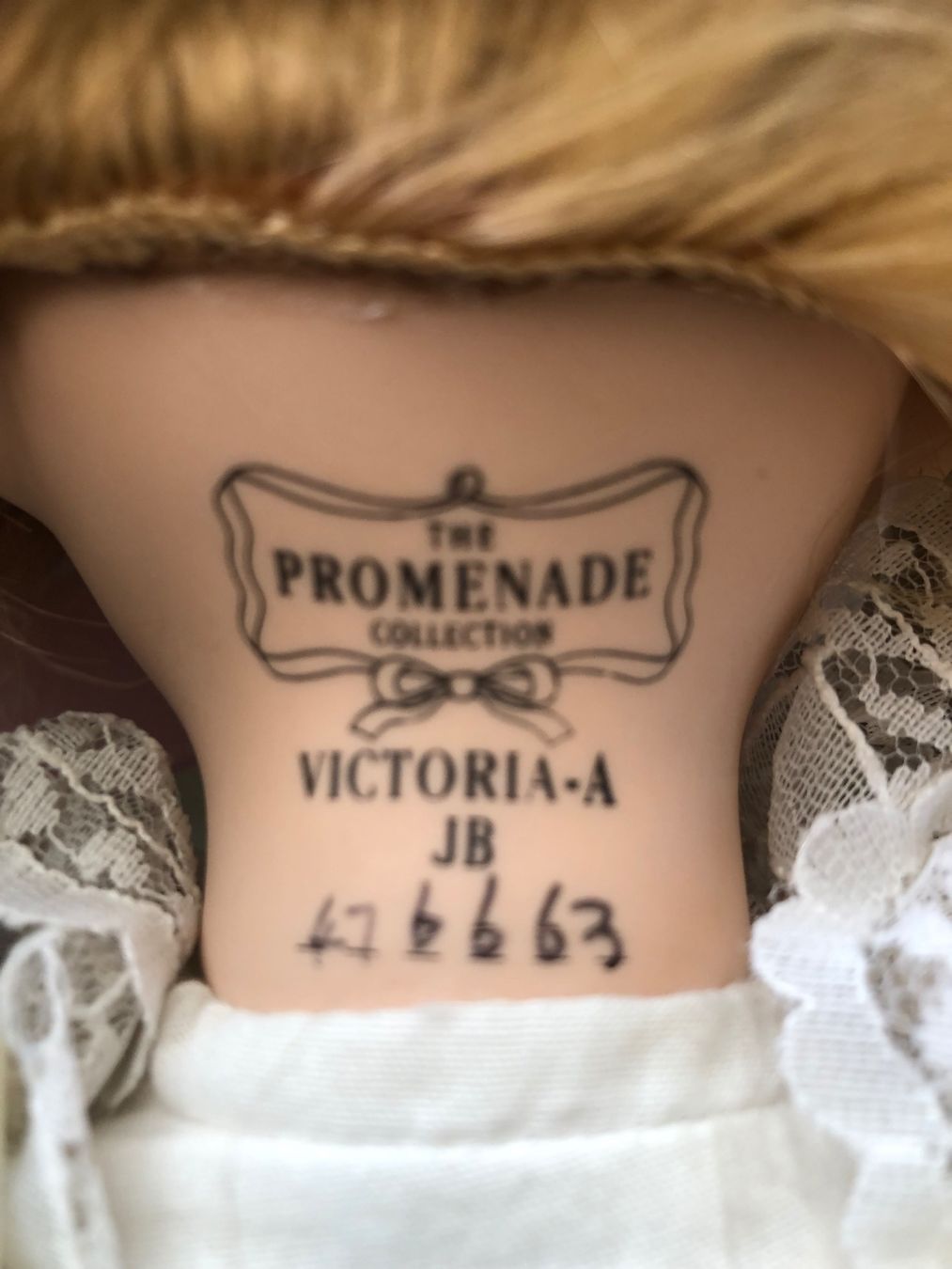Bambole: The Promenade Collection – Usato da Balsthal venduto da sus_yf8h 2