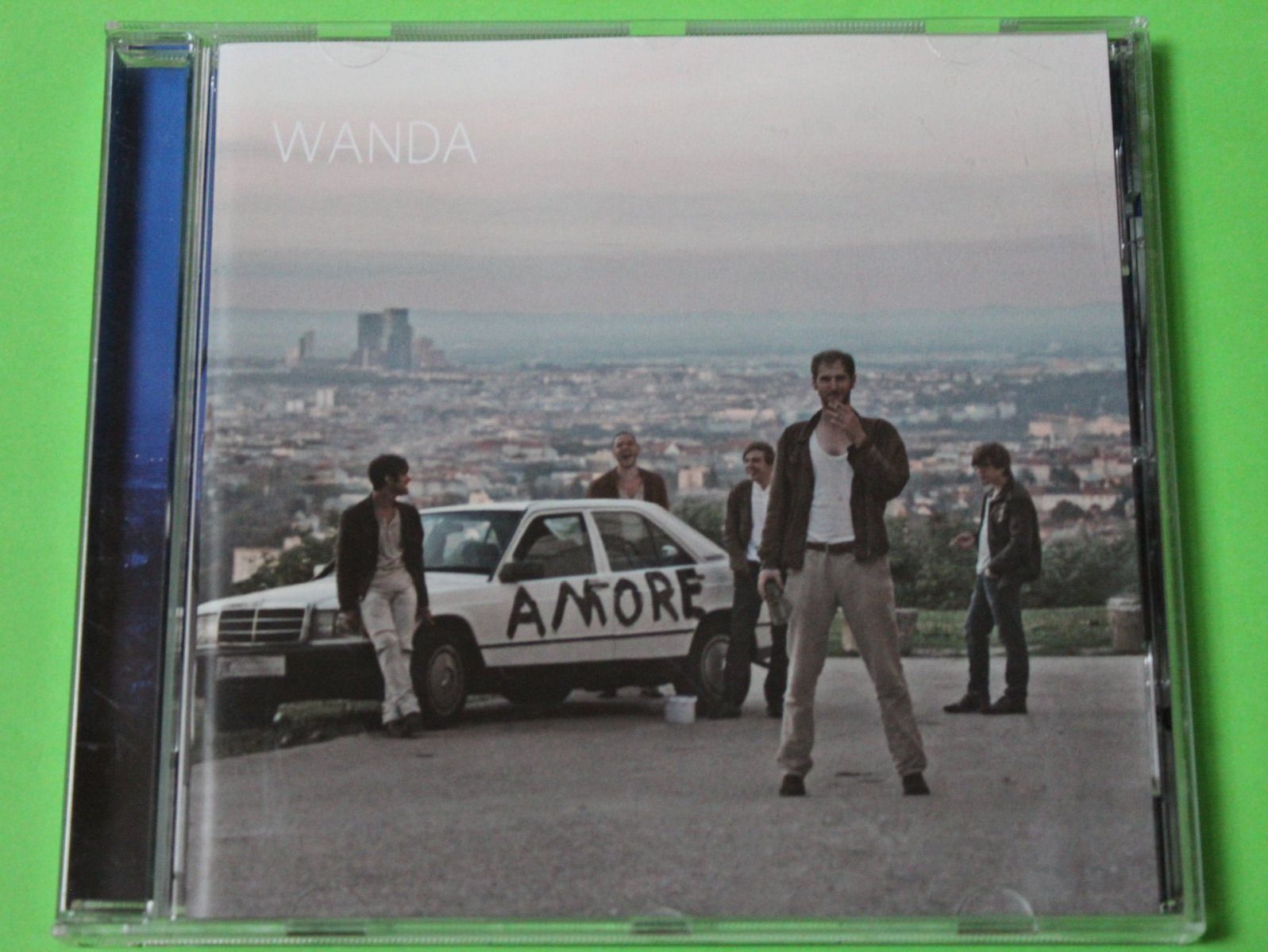 CD: WANDA - AMORE (Austro-Pop "Bologna") CD 2014 – Usato da Tübach venduto da JamesStone 1