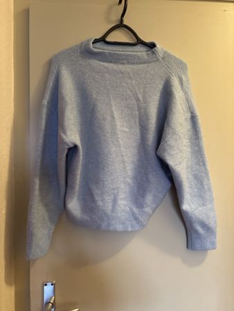 Pull doux bleu ciel, parfait !