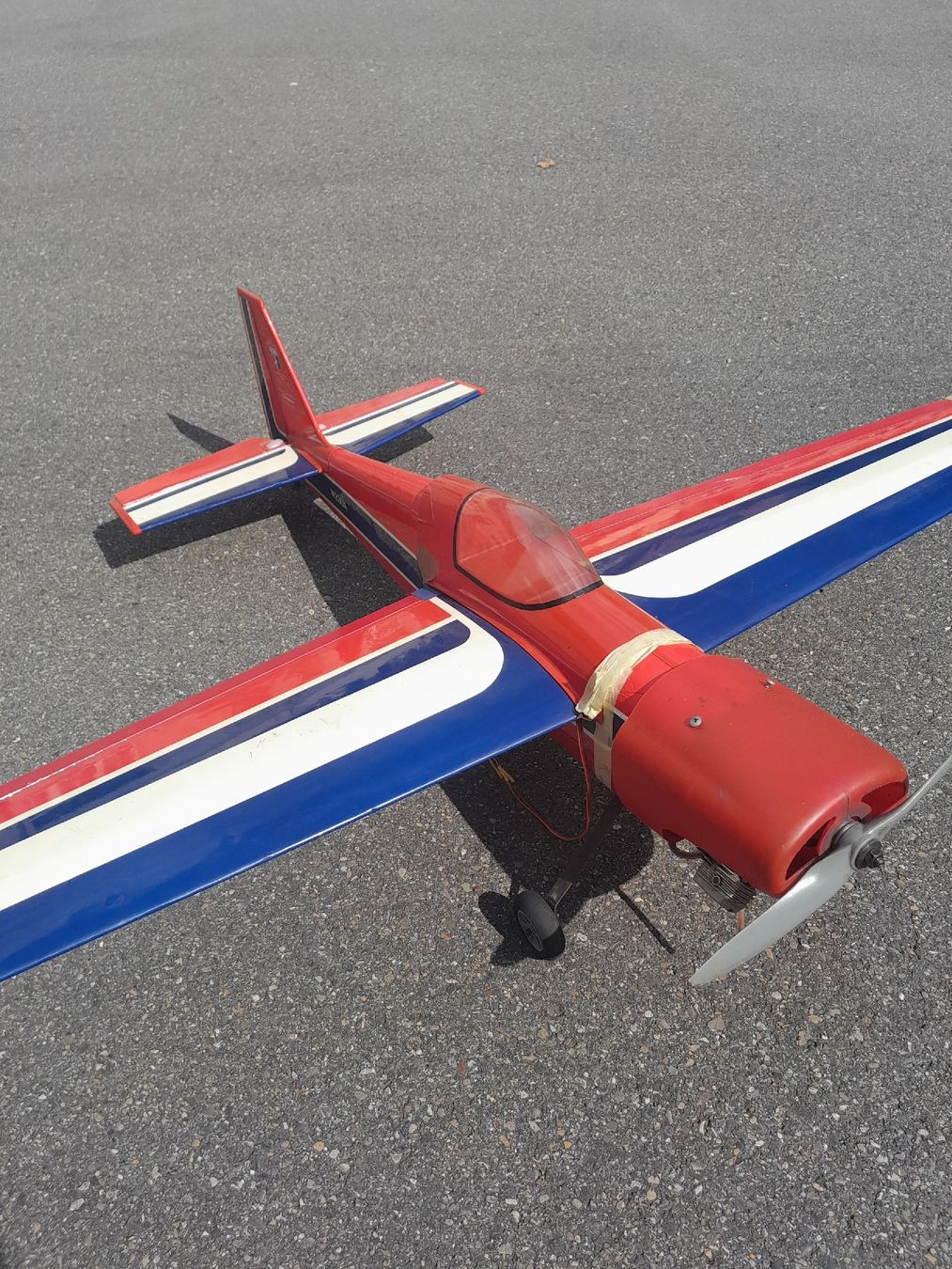 Modellismo RC: Kunstflugzeug CAP 232  //  OS FS 40 Viertakter – Usato da St. Gallen venduto da SchweizoMat