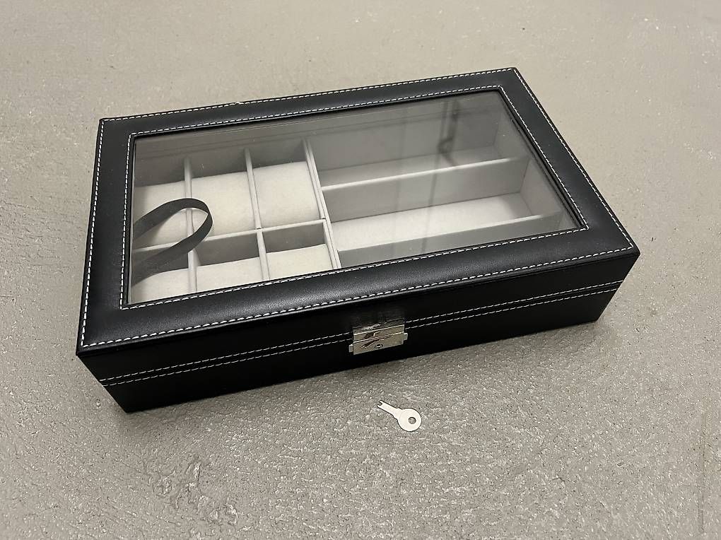 Portagioie: Schmuck- und Uhrenschatulle – Usato da Gebenstorf venduto da pin_67yc 2