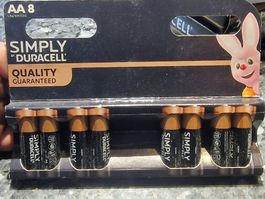 8 Stück Duracell AA Batterien1.5V 03/2029