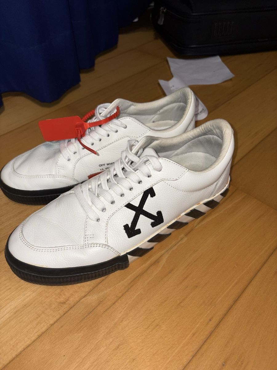 Off-White Scarpe da uomo: OFF WHITE VULC LOCO STRIPE Sneaker – Usato da Hünenberg venduto da den_b5bc 2