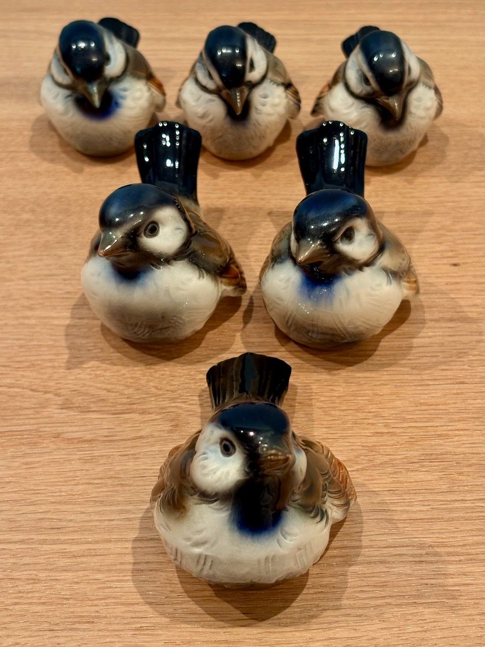 Statuette: Sechs Spatzen aus Keramik, makellos – Usato da Rütihof venduto da Bashful 4