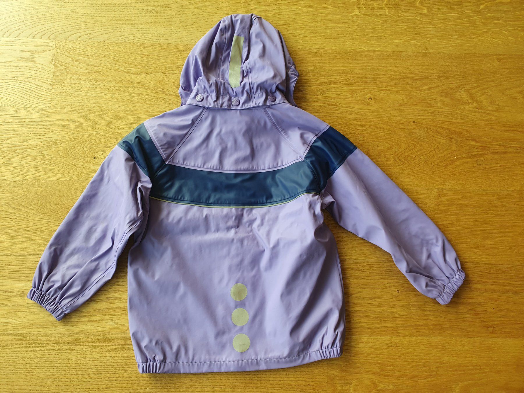 Jacken & Mäntel: Inside Regenjacke Gr. 128 – Gebraucht aus Villars-sur-Glâne von richardette 3