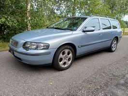 Volvo V70 D5