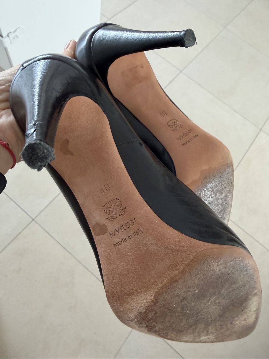 Navyboot Scarpe da donna: NAVYBOOT City Pumps aus Leder Gr. 40 – Usato da Zug venduto da kow_6xr6 1