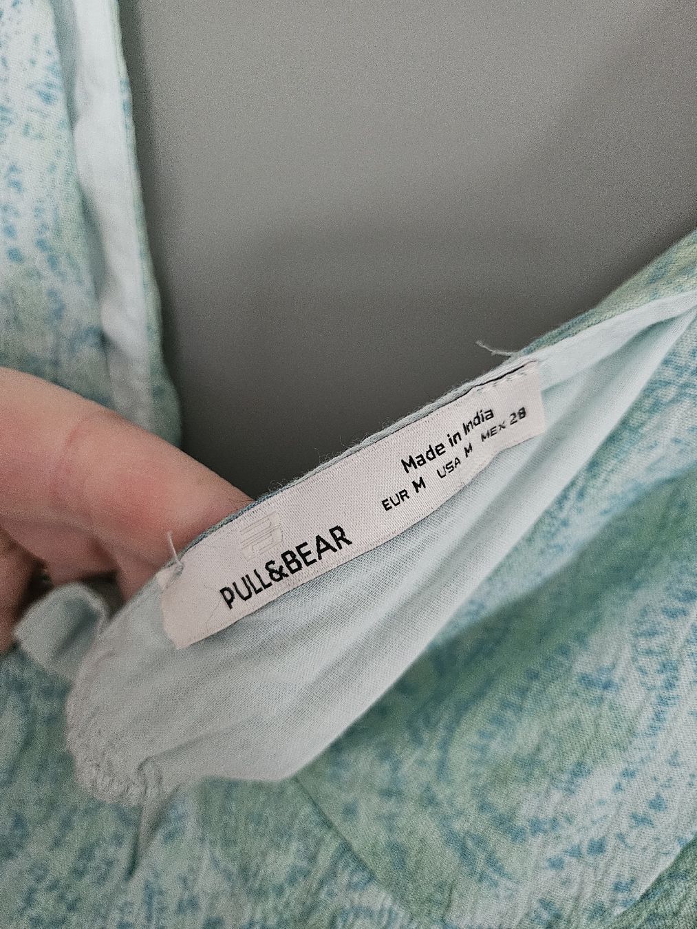 Pull&Bear Vestiti: Robe été Pull&Bear – Nuovo (secondo la descrizione) da La Tour-de-Peilz venduto da mar_2r26 1
