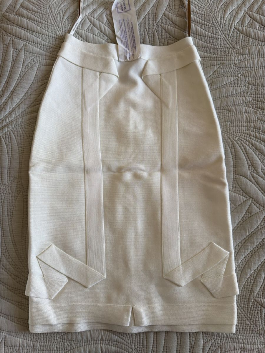 Jupes: Jupe Herve Leger blanche fermeture éclair taille XS – Neuf (Voir description) à Les Acacias par Janar