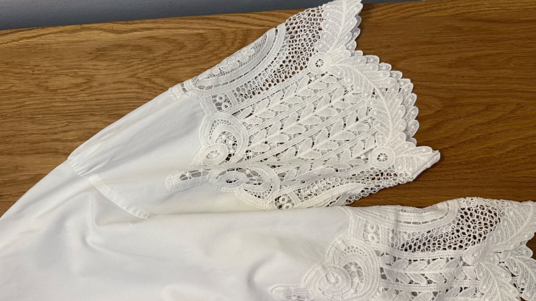 Maje Blusen: MAJE Hemd klassisch elegante Bluse weiss Baumwolle Spitze – Gebraucht aus Faulensee von Liebes_Kind_2019 2