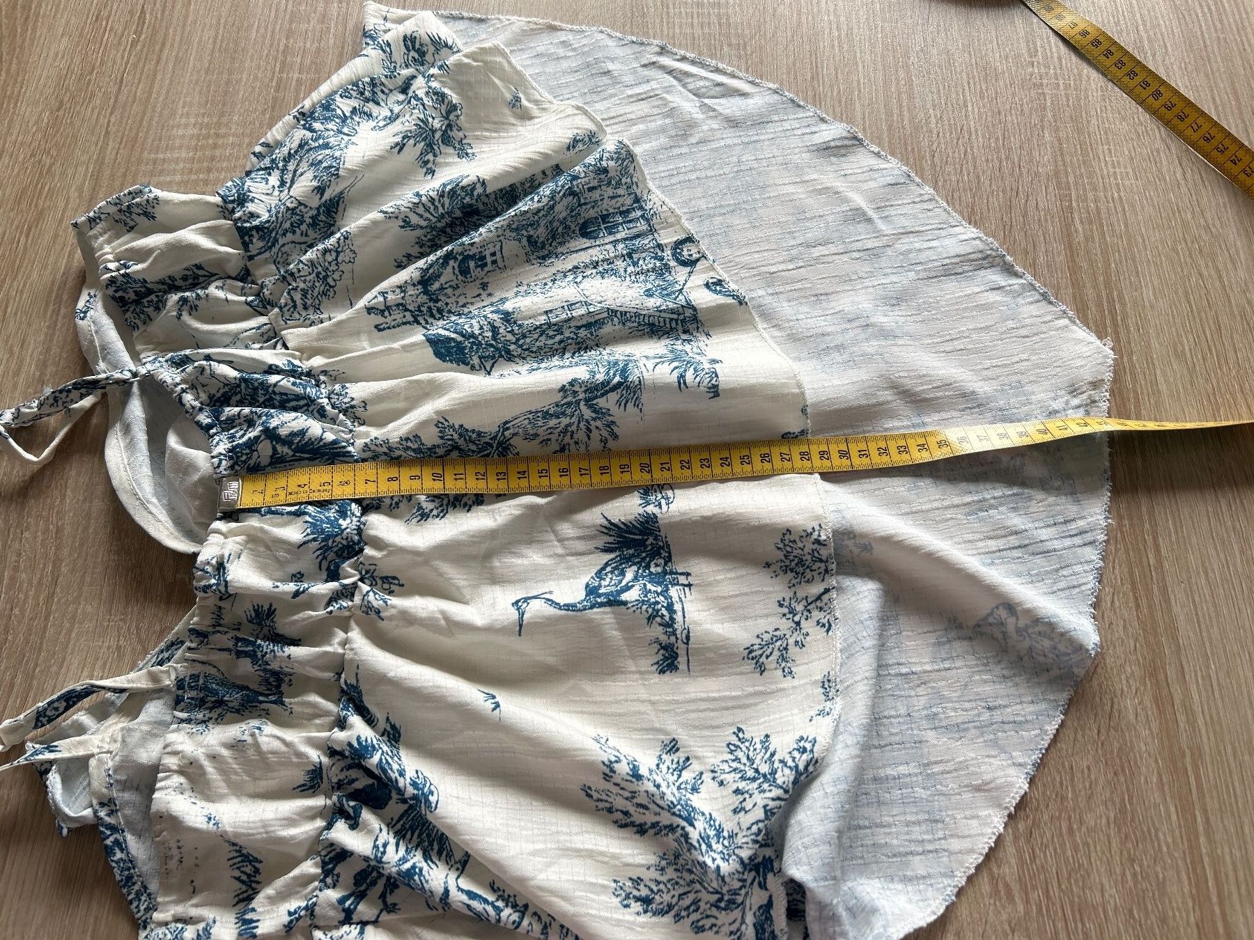 Top: Top mit Schleife ecru  und blauem Muster Gr. L – Usato da Brunnen venduto da Nala2929 7