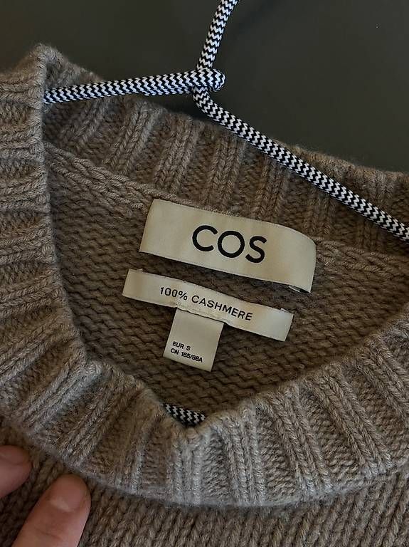 Maglioni & Felpe: 100% Kaschmirpullover in cremebeige – Usato da Zürich venduto da Rosarilli 1