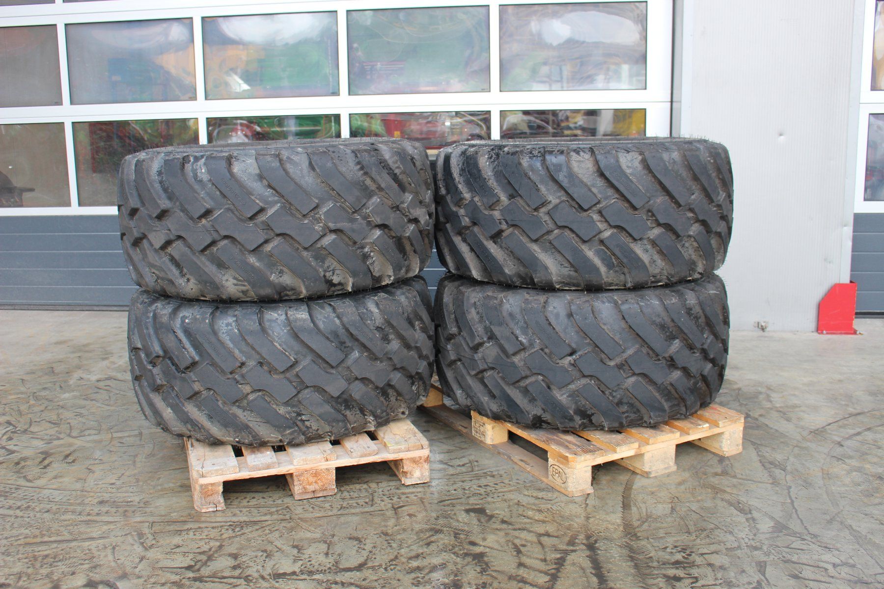 Pneumatici & Ruote complete: Kompletträder 500/60 R22.5 BKT – Nuovo (secondo la descrizione) da Hüswil venduto da AgrotechnikZulliger