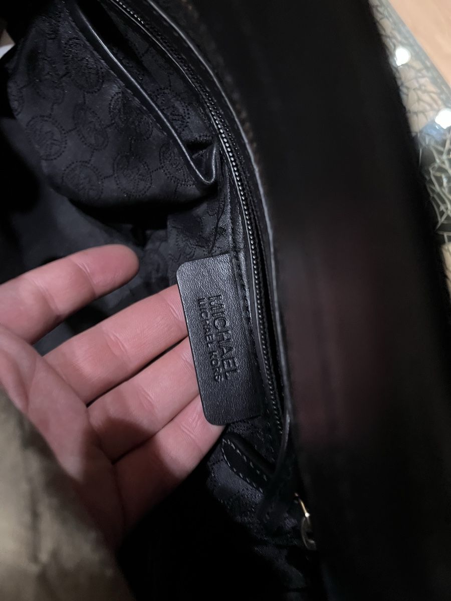 Borse da donna: Sac Michael Kors en cuir noir – Usato da Genève venduto da Beyond-Time-Geneve 3