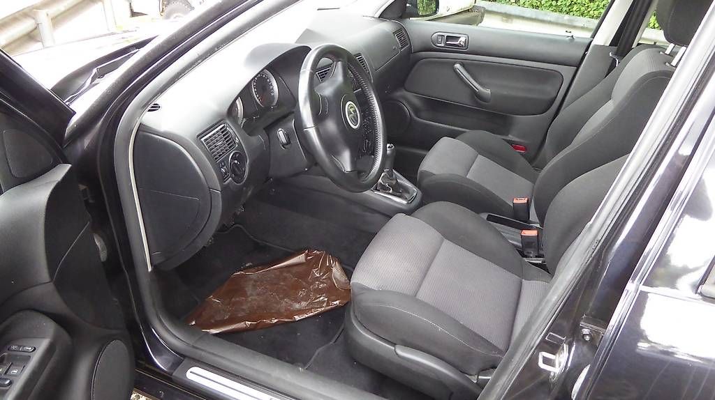 Automobili: VW Golf 1.6 70cv – Usato da Geneve venduto da pau_ybt5 3