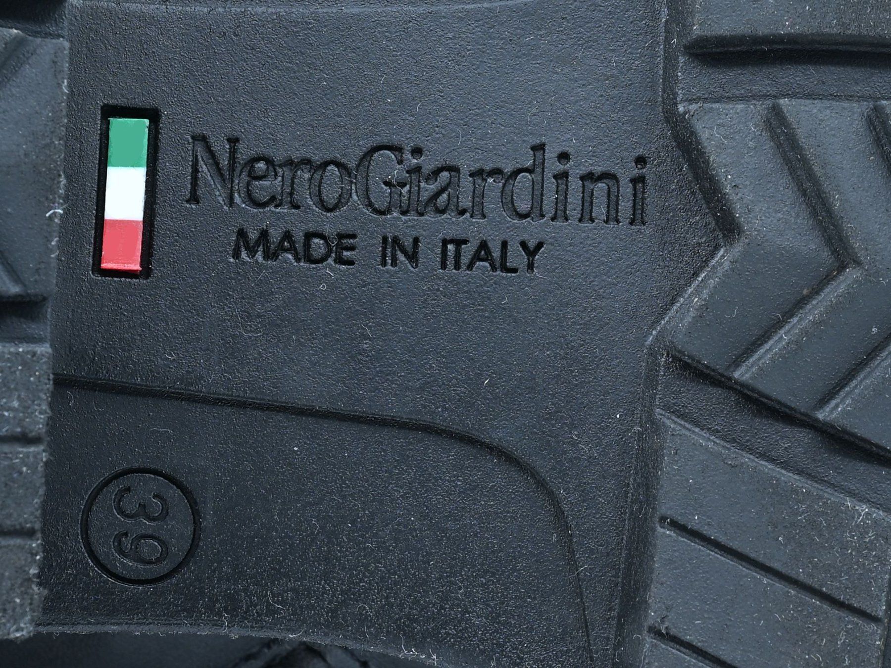 Scarpe da donna: NeroGiardini Winterboots Grösse 39 – Usato da Dürnten venduto da pema28 6
