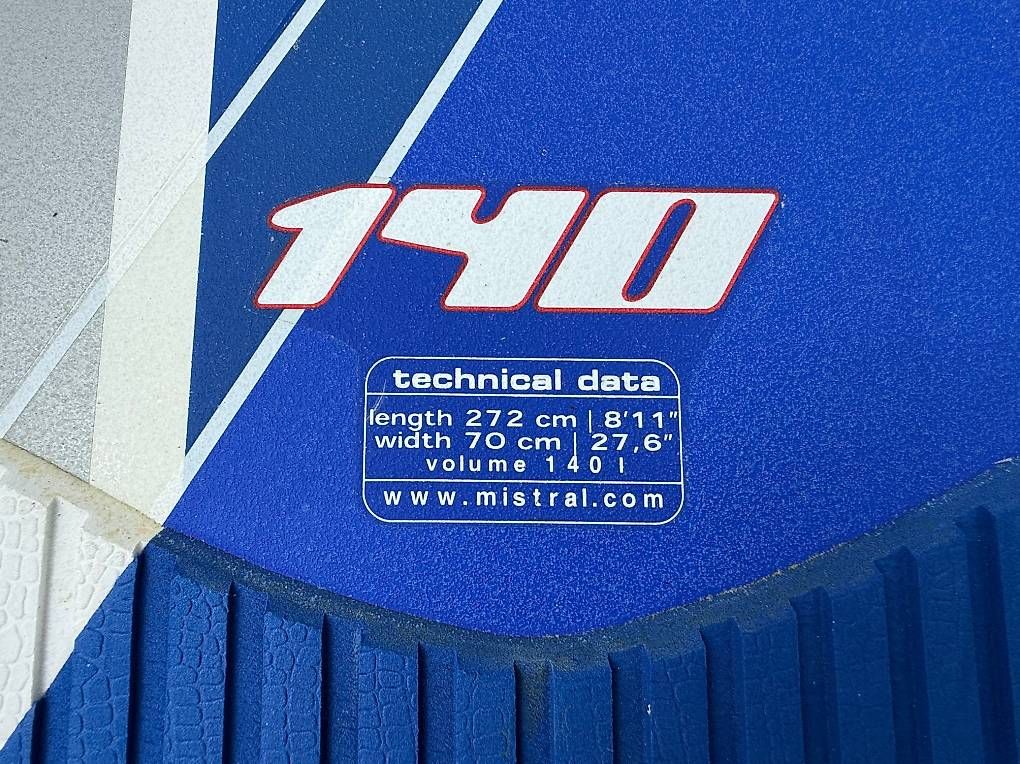 Planches de surf: Windsurfbrett Mistral Radar 140 L – D'occasion à Münchenstein par Cheroundoloo 2