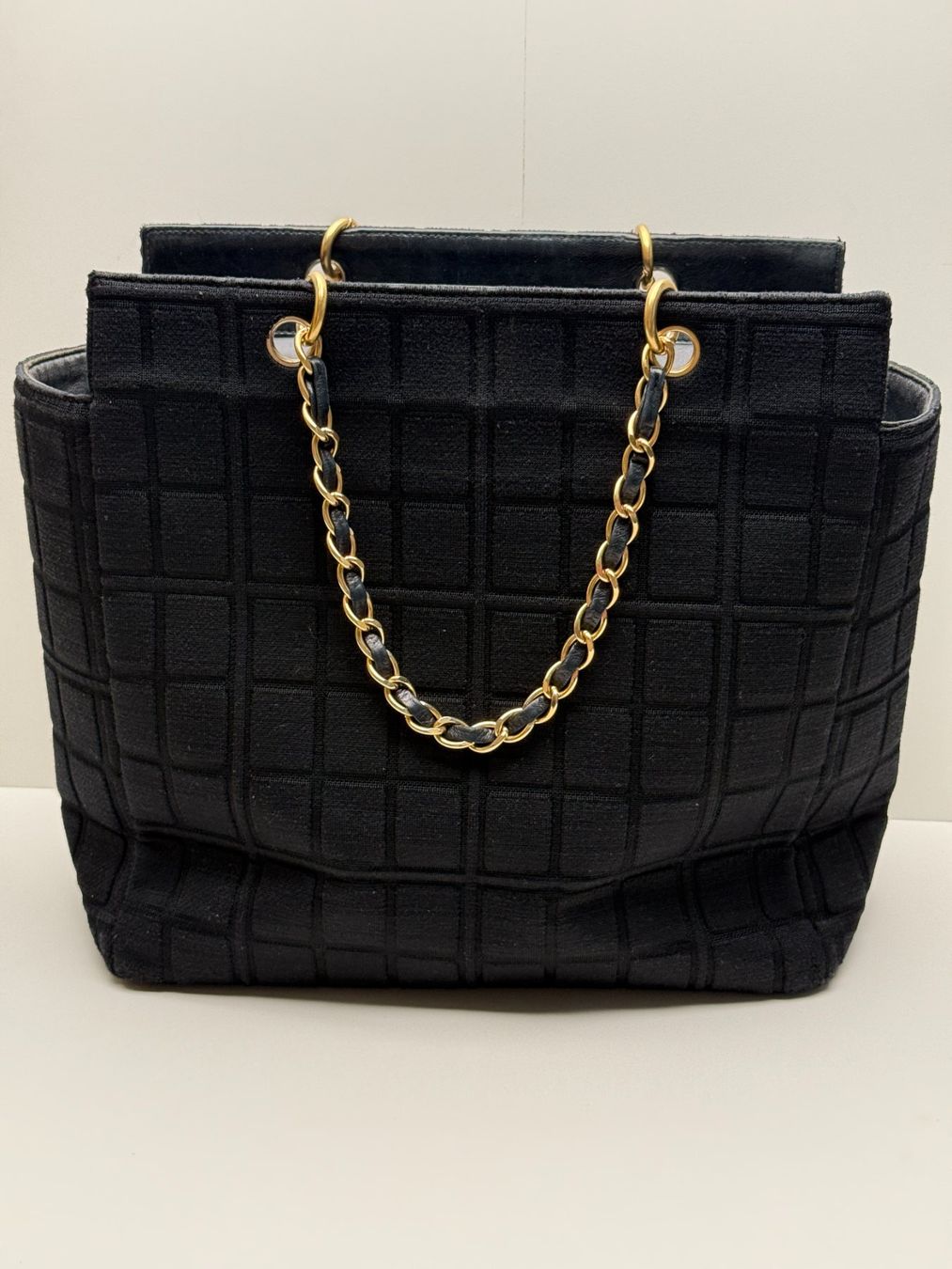 Chanel Borse da donna: Sac Chanel - Chocolate Bar Chain Tote – Usato da Genève venduto da rosebud635 1