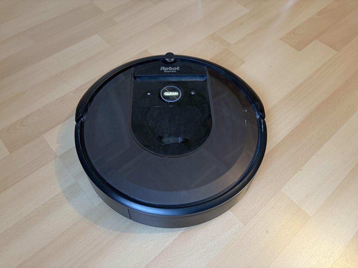Irobot Staubsauger & Zubehör: iRobot Roomba i7 Saugroboter – Gebraucht aus Herisau von spinn_chind 1