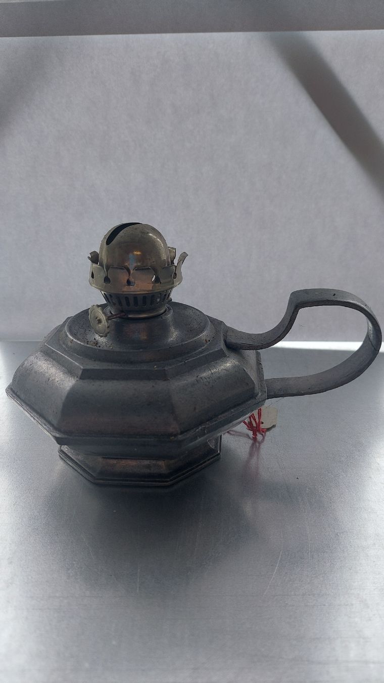 Lampes: Petrollampe ohne Glas, mit Docht – Neuf avec emballage d'origine à Ruswil par kellerruswil