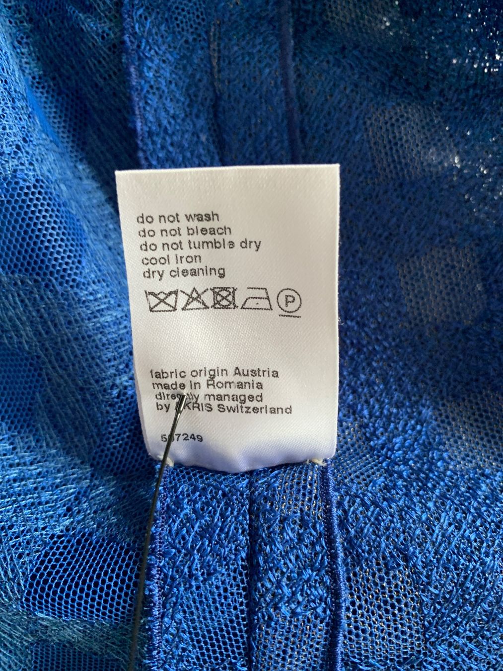 Akris Giacche: AKRIS -100 years Kollektion: Extravaganter blauer Blazer, 36 – Nuovo (secondo la descrizione) da Luzern venduto da designluzern 8