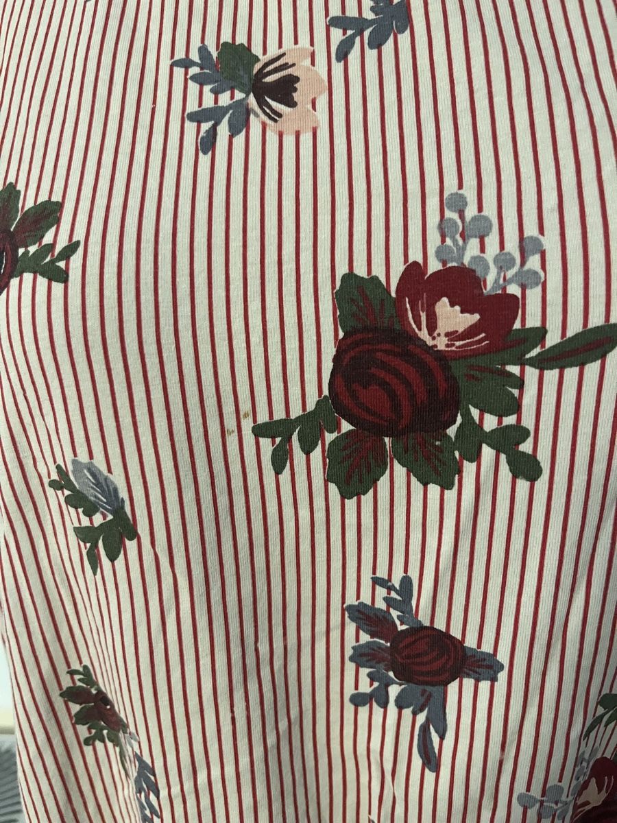 Top: Sommeroberteil mit Blumenmuster, Grösse M- L – Usato da Zürich venduto da Brobin 3