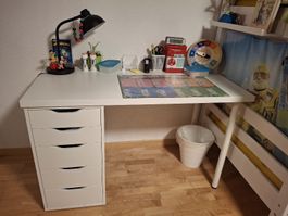 Schreibtisch Ikea
